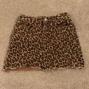 Entro leopard print, jean skirt